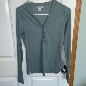 Athleta long sleeve top